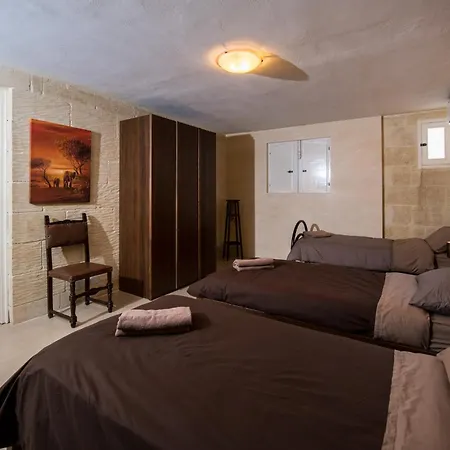 4 Bedroom With Private Pool 度假居 Għarb